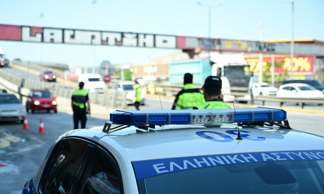 Κίνηση στους δρόμους: «Μαρτύριο» ο Κηφισός, καθυστερήσεις στην Αττική οδό