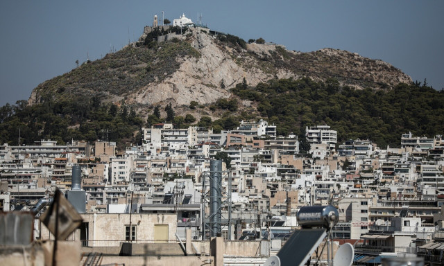 Γιατί δεν αγοράζουν ακίνητα οι Έλληνες - Σε ιστορικό χαμηλό η ιδιοκατοίκηση στην Ελλάδα
