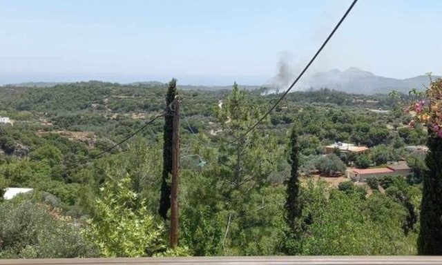 Ρόδος: Φωτιά στην περιοχή Ψίνθος