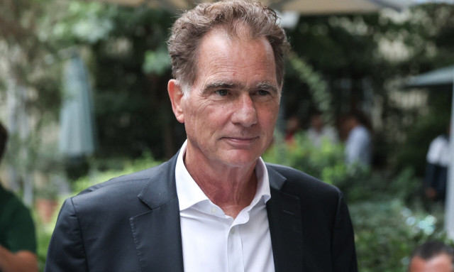 Και ο Νίκος Παπανδρέου θέτει θέμα ηγεσίας στο ΠΑΣΟΚ