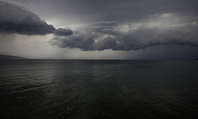 Καιρός: Και μετά τον καύσωνα τι; Τα επικίνδυνα φαινόμενα, τα fake news και οι σπόντες μετεωρολόγων