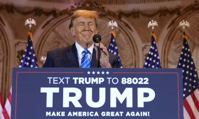 Τραμπ: «Σφράγισε» προβάδισμα δύο ποσοστιαίων μονάδων έναντι του Μπάιντεν