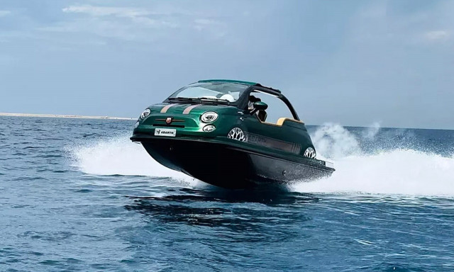 To Abarth Offshore πλανάρει με 230 ίππους