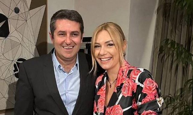Γιώργος Μυλωνάκης: Σύζυγος της Τίνας Μεσσαροπούλου ο νέος υφυπουργός παρά τω πρωθυπουργώ