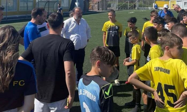 AEK: Ο Μάριος Ηλιόπουλος είχε την πρώτη του παρουσία στο προπονητικό κέντρο στα Σπάτα