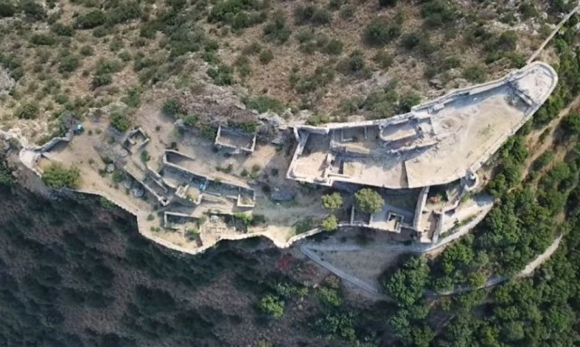 Καιάδας: Πού βρίσκεται η μυθική τοποθεσία που όλοι πιστεύουν ότι δεν υπάρχει