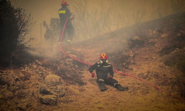 Καβάλα: Οριοθετήθηκε η φωτιά στην περιοχή Λεύκη