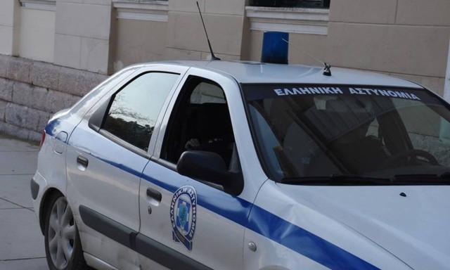 Λαμία: Άγρια συμπλοκή στην πλατεία Λαού μεταξύ νεαρών