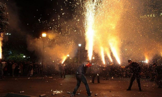 Πάτρα: Με εγκαύματα στο πρόσωπο και στο στήθος 9χρονος από βεγγαλικά σε γιορτή