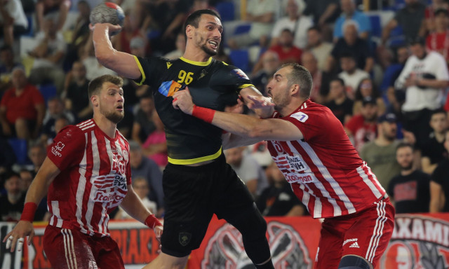 Ολυμπιακός – ΑΕΚ: Live streaming το Game 5 που θα κρίνει τον τίτλο στη Handball Premier