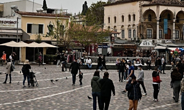 Ο αστερίσκος των κενών θέσεων σε τουρισμό και εστίαση – Τα μέτρα που εξετάζει η κυβέρνηση