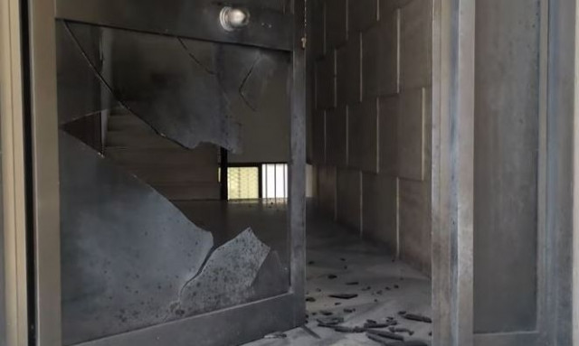 Παγκράτι: Εξερράγη εκρηκτικός μηχανισμός σε είσοδο πολυκατοικίας - Προκλήθηκαν υλικές ζημιές