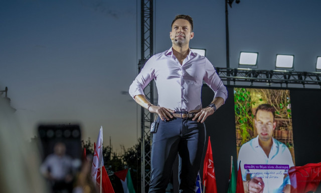 «Κωλοτούμπα» Κασσελάκη και ύμνοι για Τσίπρα μετά την αμφισβήτηση