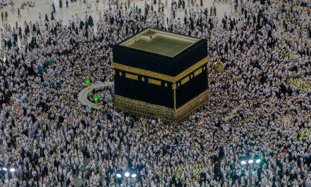 Φονικό προσκύνημα: Τουλάχιστον 22 πιστοί «έσβησαν» από τον καύσωνα στο προσκύνημα στη Μέκκα