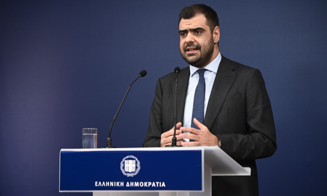 Αδειάζει Τσακλόγλου ο Μαρινάκης για τις συντάξεις χηρείας