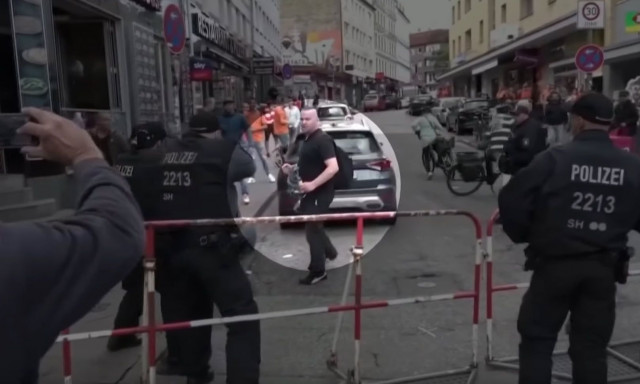 Γερμανία: Το προφίλ του άνδρα που επιτέθηκε σε φιλάθλους και αστυνομικούς στο Αμβούργο