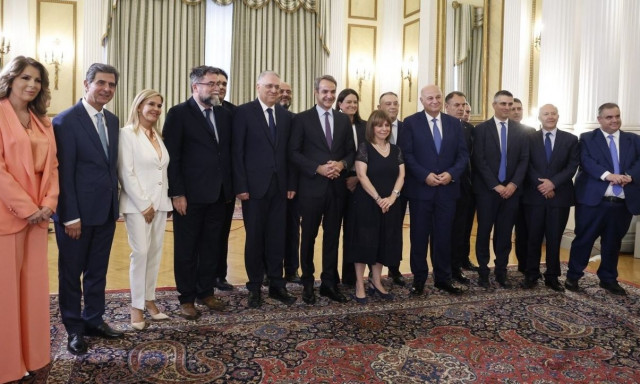 Ο Κυριάκος Μητσοτάκης θα επισκεφτεί τους νέους υπουργούς - Κανείς δεν πρέπει να νιώθει αποκλεισμένος