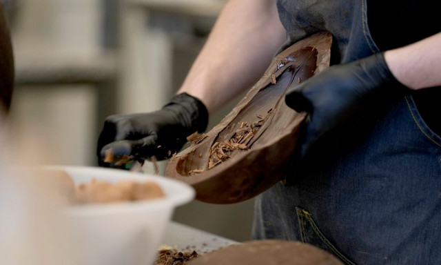 Καλά νέα για τους λάτρεις της σοκολάτας: Επιστήμονες «έφτιαξαν» μία νέα βιώσιμη, υγιεινή λιχουδιά