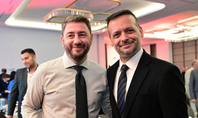 ΠΑΣΟΚ: Από πολιτικός φίλος του Ανδρουλάκη αντίπαλος ο Χάρης Δούκας; Έμμεσα πυρά και συσχετισμοί