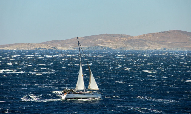 Καιρός - Γιαννόπουλος: Σταθερά πάνω από τα κανονικά επίπεδα η θερμοκρασία - Ανάσα δροσιάς με μελτέμι
