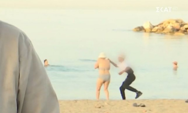 Άλιμος: Συνελήφθη ο άνδρας που είχε κλέψει αλυσίδα από λουόμενη ενώ τον έγραφε η κάμερα