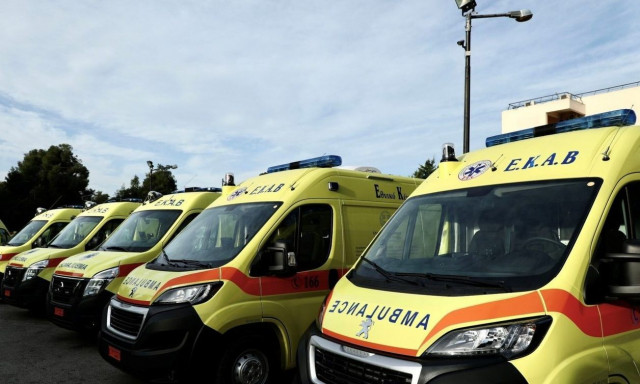 Φωτιά Βάρης - Κορωπίου: Στο νοσοκομείο δύο άτομα με δύσπνοια