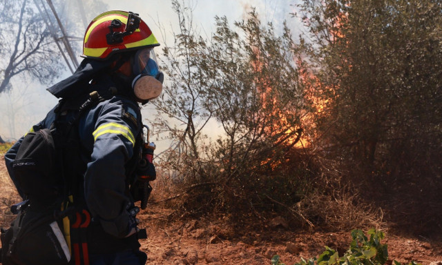 Φωτιά στη Λάρισα