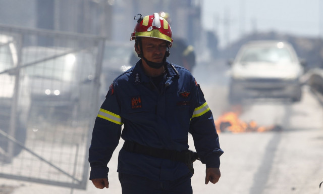 Μεγάλη μάχη με τις φωτιές: Όλα τα ενεργά μέτωπα ανά την επικράτεια