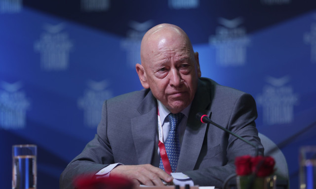 Οι Financial Times αποθεώνουν τον εφοπλιστή Προκοπίου: «Τα πλοία του αψηφούν τους πυραύλους στα Στενά του Ορμούζ»