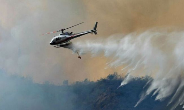 Συναγερμός στη Νάπολη: Η πόλη καλύφθηκε από στάχτη λόγω μεγάλης πυρκαγιάς