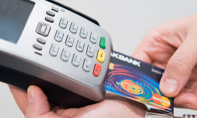 ΑΑΔΕ: Διευκρινίσεις για την υποχρεωτική διασύνδεση των POS με τις Ταμειακές Μηχανές