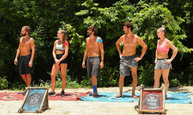 Survivor: Συγκίνηση για τους παίκτες στο τελευταίο έπαθλο επικοινωνίας της χρονιάς