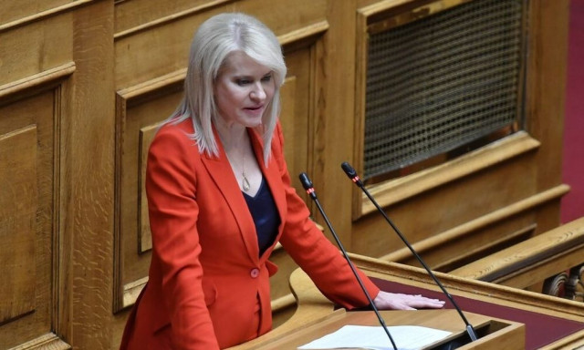 «Όχι» του ΣΥΡΙΖΑ στην πρόταση Χατζηδάκη για τη συζήτηση των προτάσεών του, παρουσία του ΓΛΚ