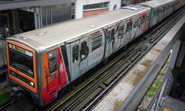 Τραυματισμός επιβάτη σε συρμό του ΗΣΑΠ
