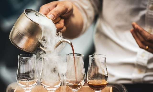 Εξαήμερη εργασία: Τι αλλάζει από 1 Ιουλίου σε ωράρια και πληρωμές