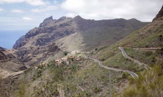 Θρίλερ στην Tενερίφη - Αγνοείται 19χρονος Βρετανός: «Διψάω, έχω 1% μπαταρία» - Οι εκκλήσεις βοήθειας