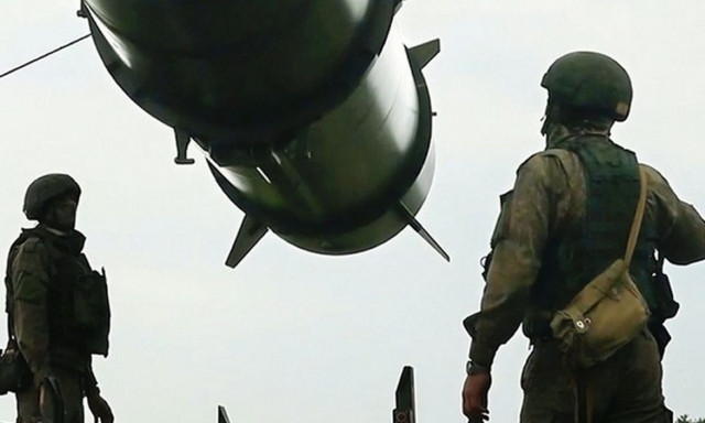 Εφιαλτικό σενάριο: Ποιος θα κερδίσει σε έναν πόλεμο Κίνας - ΗΠΑ