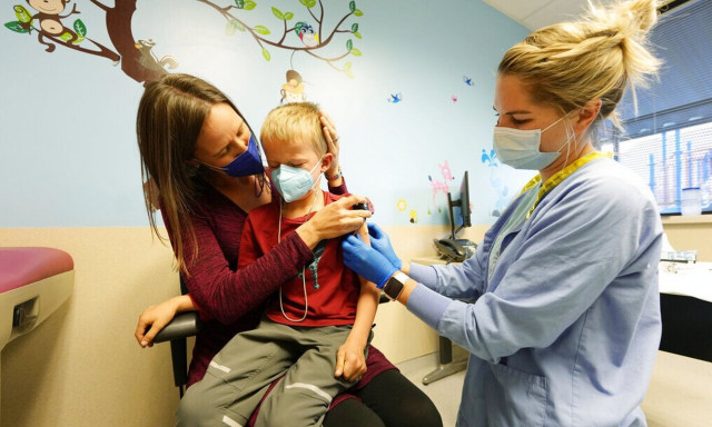 Παιδικοί εμβολιασμοί: 266 θάνατοι αποτράπηκαν το 2022 στην Ελλάδα - Τα ευρήματα μελέτης