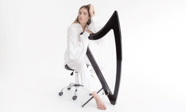 Μουσείο Κυκλαδικής Τέχνης: Απογευματινή περιήγηση στην έκθεση της Cindy Sherman μετά μουσικής