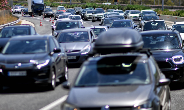 Καραμπόλα τεσσάρων οχημάτων στον Κηφισό στο ρεύμα προς Πειραιά