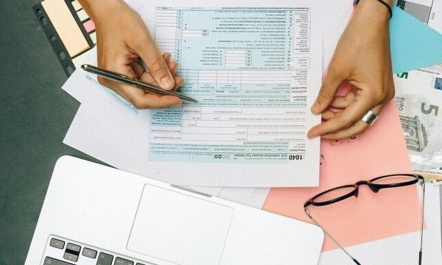 Ελεύθεροι επαγγελματίες: Οι αλλαγές που έρχονται στο τεκμαρτό εισόδημα - Οι μεγάλοι χαμένοι