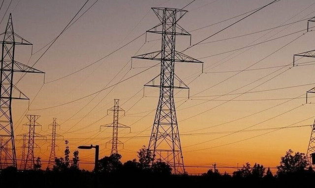 Ηλεκτρικό ρεύμα: Ο πίνακας με τα τιμολόγια - Ποιο είναι το φθηνότερο - Ποιο θα αυξηθεί τον Ιούλιο