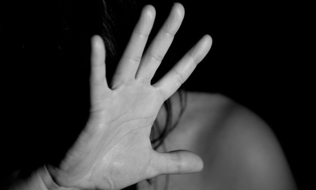 Και δεύτερος γνωστός δικηγόρος αντιμέτωπος με τη δικαιοσύνη για ενδοοικογενειακή βία