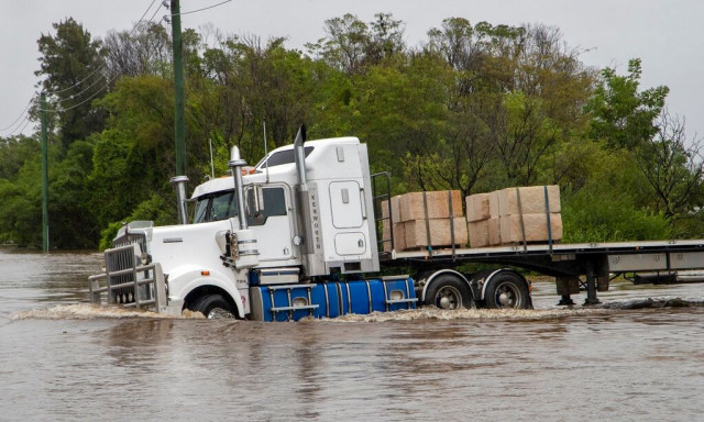 Ελβετία: Εντοπίστηκε νεκρός αγνοούμενος από τις πλημμύρες - Έρευνες για δύο ακόμη ανθρώπους