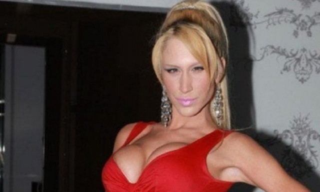 Πού χάθηκε η Πετρούλα Κωστίδου - Η στροφή στην καριέρα της - Πώς είναι σήμερα