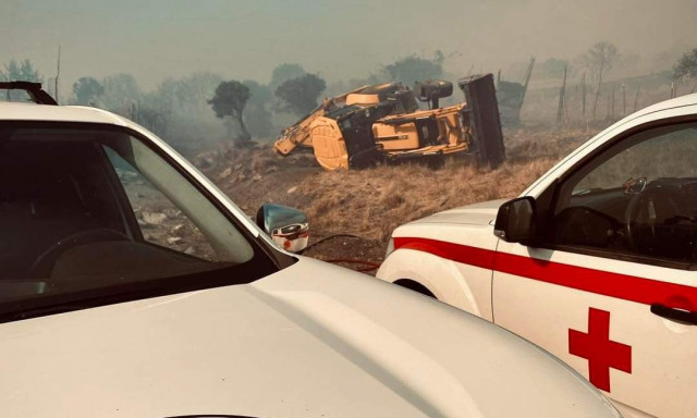 Ελληνικός Ερυθρός Σταυρός: Οι εθελοντές Σαμαρείτες – Διασώστες στην πρώτη γραμμή της πύρινης μάχης