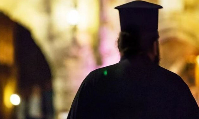 Από τις πασαρέλες στις εκκλησίες: Πασίγνωστο μοντέλο αποφάσισε να γίνει... παπάς!