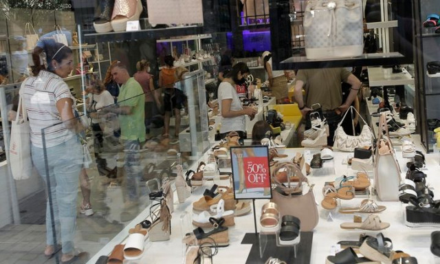 Καλοκαιρινές εκπτώσεις: Ανοίγει η αυλαία στις 8 Ιουλίου – Κλείνει στις 31 Αυγούστου 2024