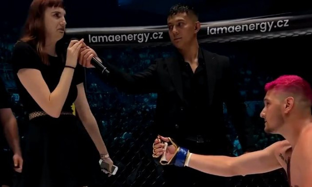 Διπλή ήττα για παλαιστή ΜΜΑ: Μετά την ήττα στο ρινγκ η σύντροφος του αρνήθηκε πρόταση γάμου