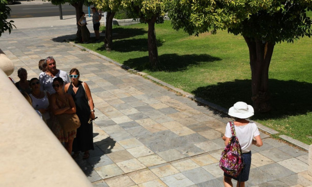 Στο «φούρνο» για ακόμη μια μέρα η Ελλάδα: Οι οκτώ περιοχές που «ψήθηκαν»